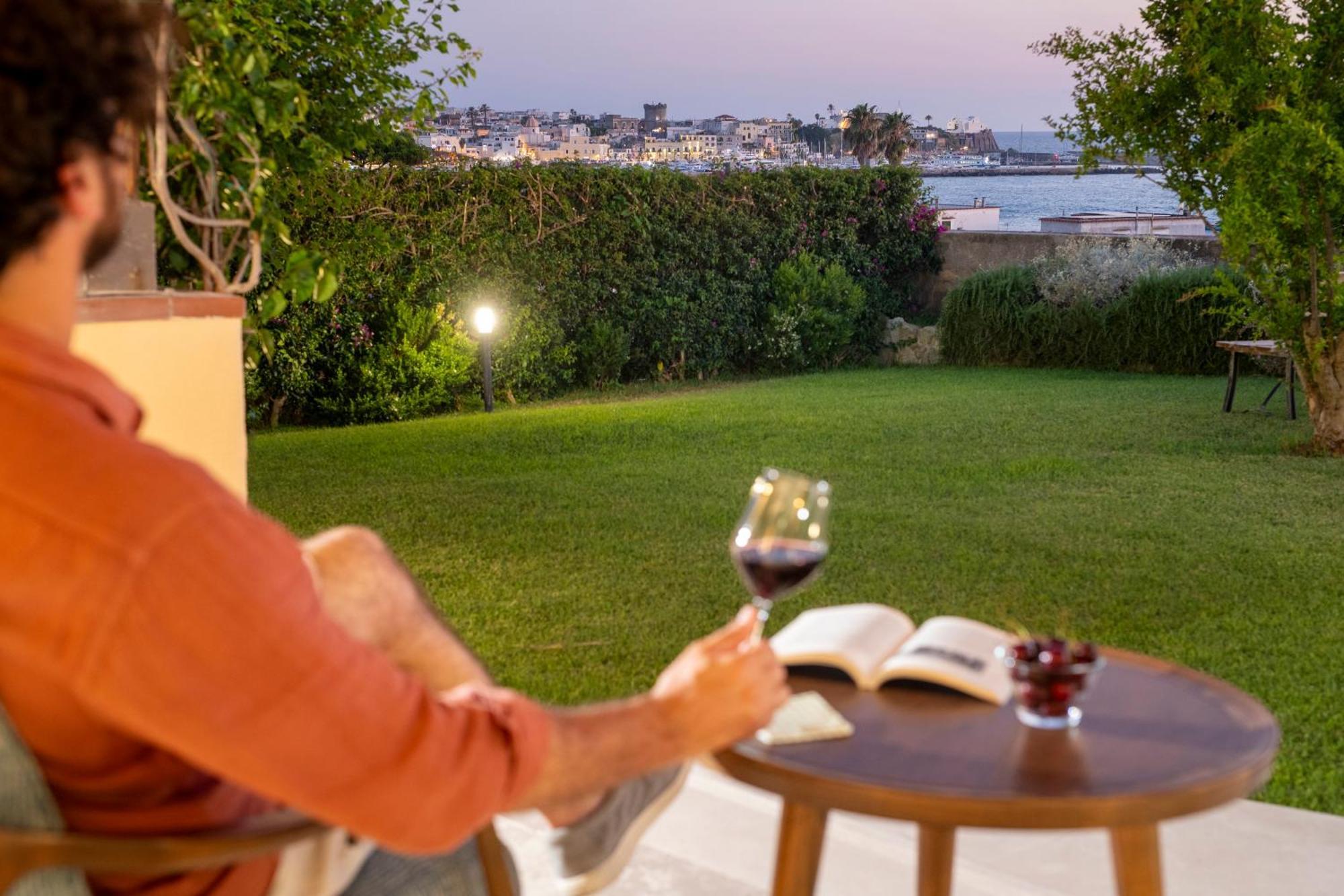 Orablu Executive Villas Forio di Ischia Exteriör bild